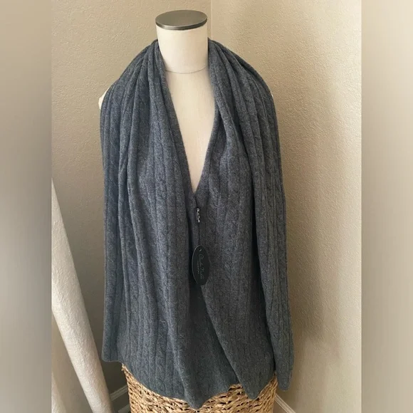 NWT Claudia Nichole Cashmere Dress Topper/Scarf - Picture 2 of 4